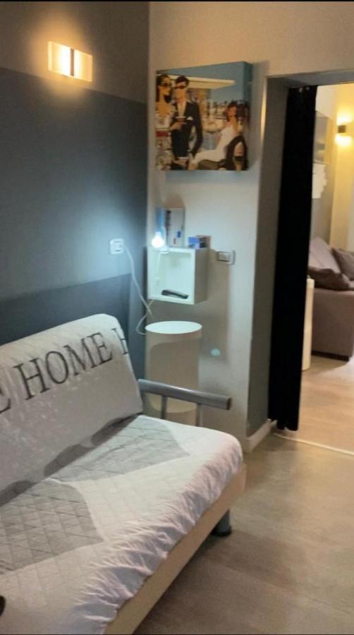 Appartamento Magda House & Parking Bari Esterno foto