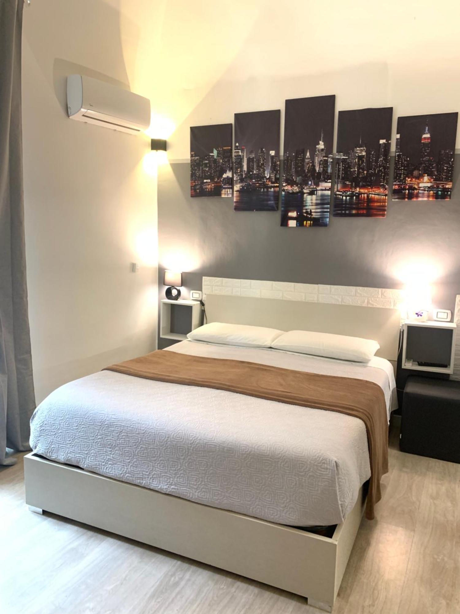 Appartamento Magda House & Parking Bari Esterno foto
