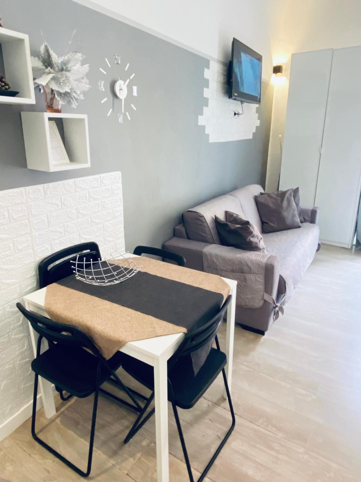 Appartamento Magda House & Parking Bari Esterno foto
