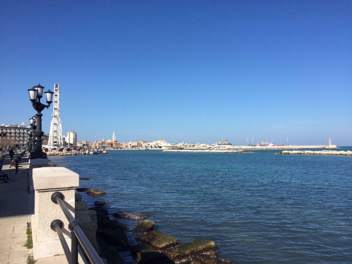Appartamento Magda House & Parking Bari Esterno foto